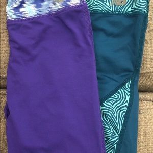 2 pair of girl New Balance leggings